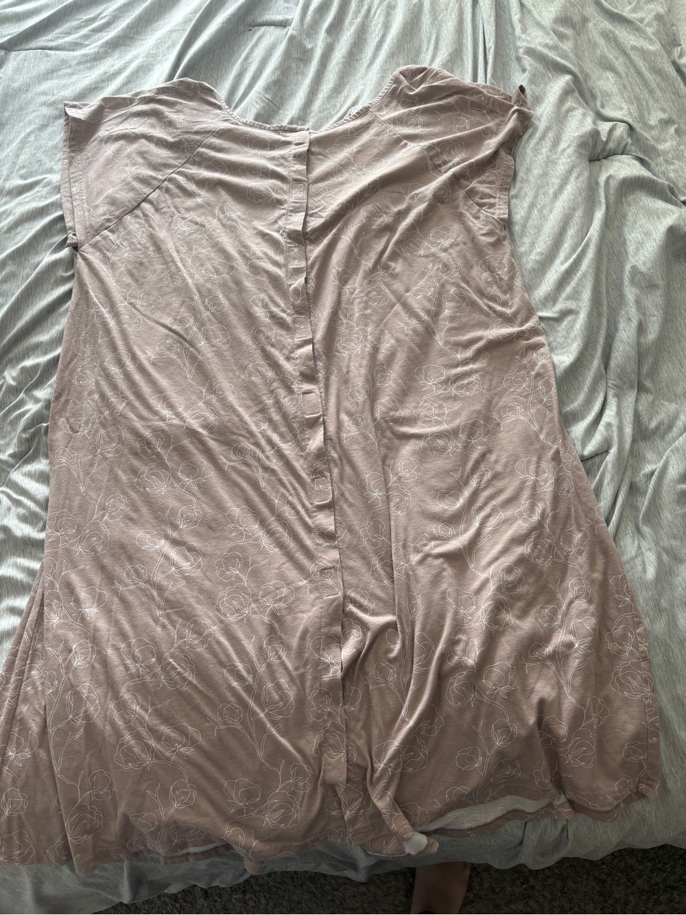 Kindred Bravely Labor and Delivery Gown Universal Lilac 1X/2X - Picture 3 of 8